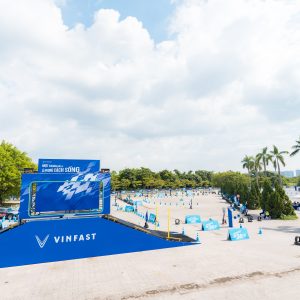 Đổi xe xăng_ tại SVĐ Mỹ Đình - Ảnh 32