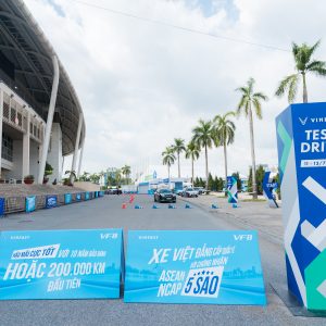 Đổi xe xăng_ tại SVĐ Mỹ Đình - Ảnh 15